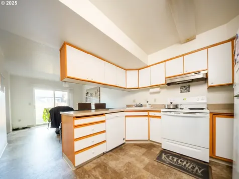 550 SE 5th Avenue Canby OR 97013
