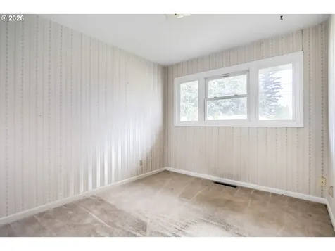 1103 SE 120th Avenue Portland OR 97216