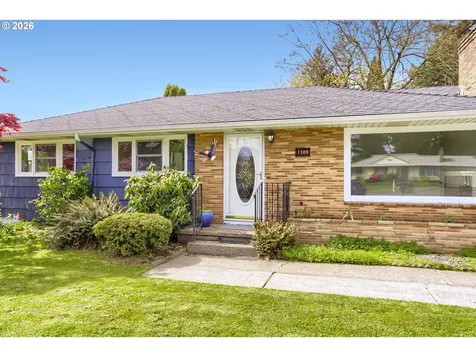 1103 SE 120th Avenue Portland OR 97216