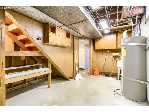 1103 SE 120th Avenue Portland OR 97216