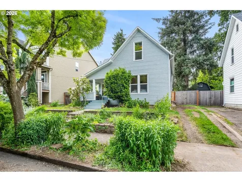 9039 N Richmond Avenue Portland OR 97203