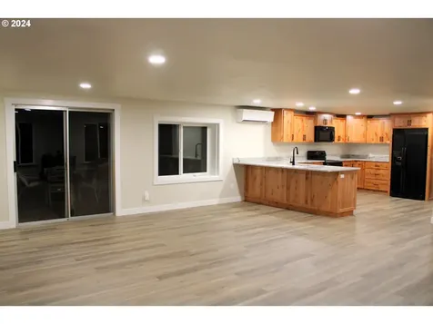 221 Greenhill Drive Roseburg OR 97471