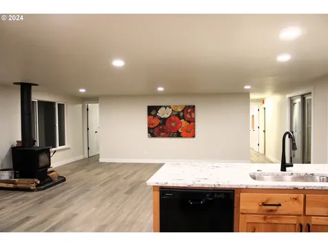221 Greenhill Drive Roseburg OR 97471