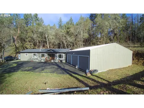 221 Greenhill Drive Roseburg OR 97471