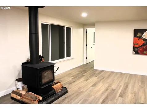 221 Greenhill Drive Roseburg OR 97471