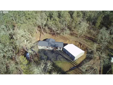 221 Greenhill Drive Roseburg OR 97471