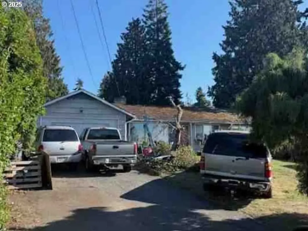 2121 S 249th Place Kent WA 98032