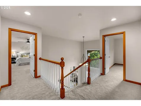 8910 SW Lancelot Lane Portland OR 97219