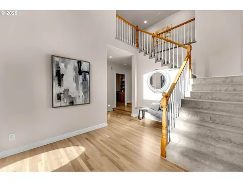8910 SW Lancelot Lane Portland OR 97219