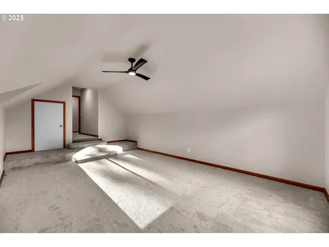 8910 SW Lancelot Lane Portland OR 97219