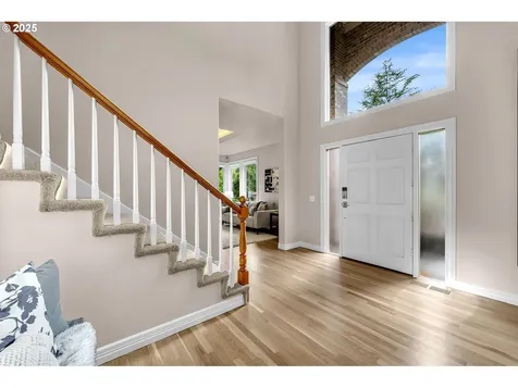 8910 SW Lancelot Lane Portland OR 97219