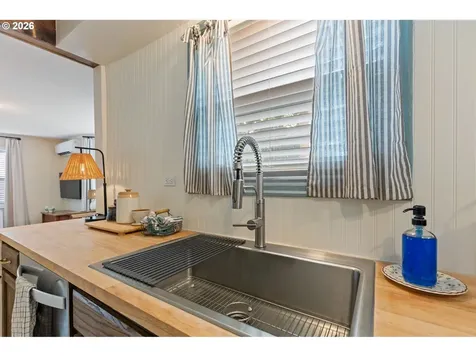 824 W Nebo Street Roseburg OR 97471