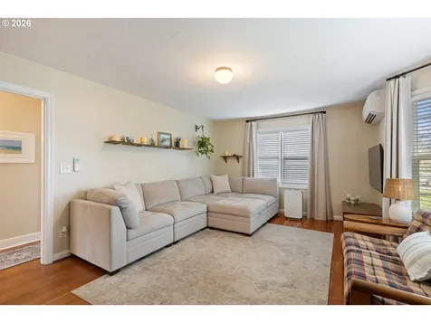 824 W Nebo Street Roseburg OR 97471