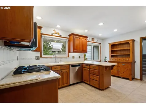 3034 SE Brian Street Hillsboro OR 97123