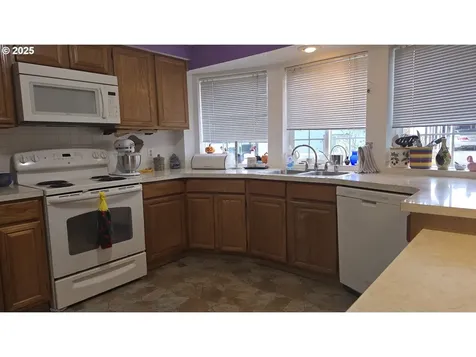 17401 SE 39th Street Vancouver WA 98683