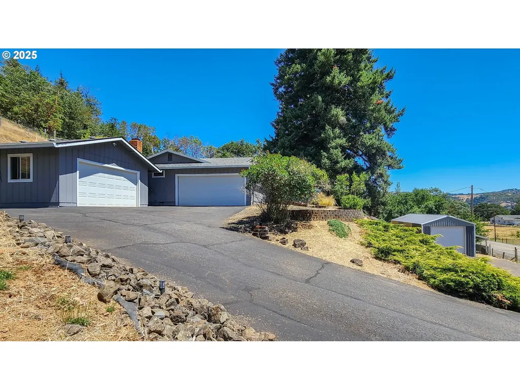 6649 Garden Valley Road Roseburg OR 97471