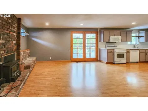 6649 Garden Valley Road Roseburg OR 97471
