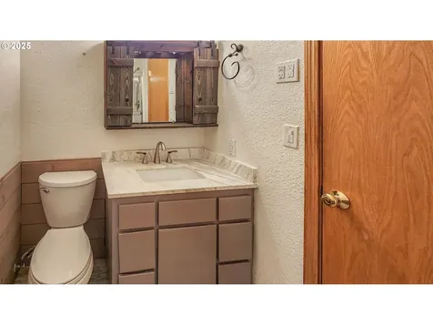 6649 Garden Valley Road Roseburg OR 97471