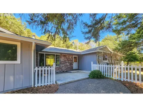 6649 Garden Valley Road Roseburg OR 97471
