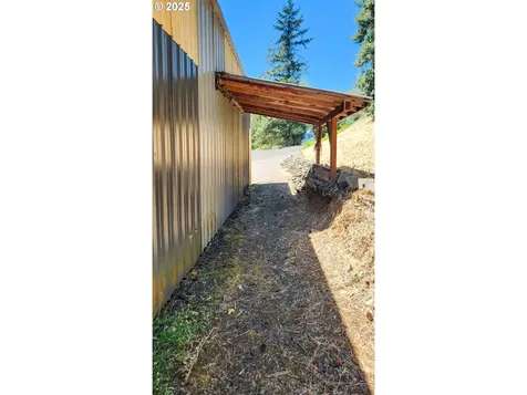 6649 Garden Valley Road Roseburg OR 97471