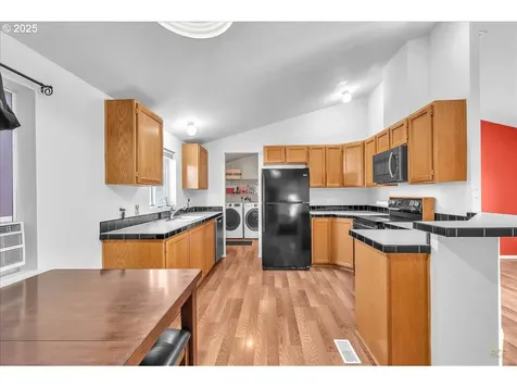 24843 S Blundell Road Canby OR 97013