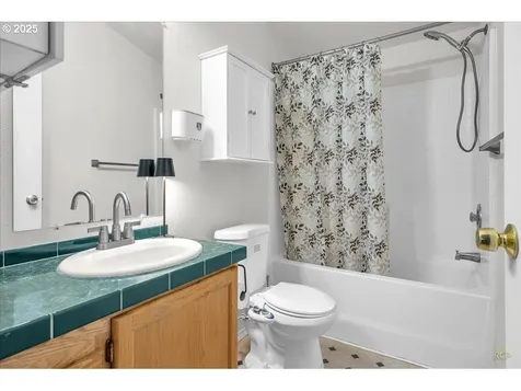 24843 S Blundell Road Canby OR 97013