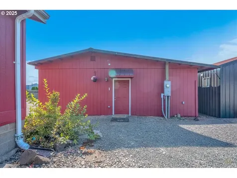 24843 S Blundell Road Canby OR 97013