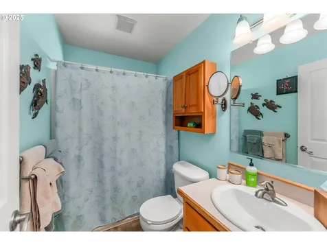 401 Sunnyside Drive Winston OR 97496