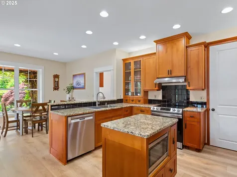 21800 S Green Mountain Road Colton OR 97017