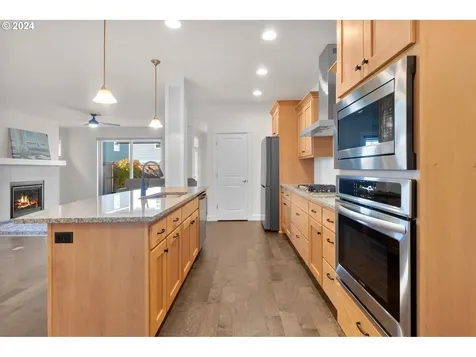 3953 SE 78th Avenue Hillsboro OR 97123