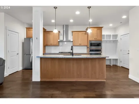 3953 SE 78th Avenue Hillsboro OR 97123