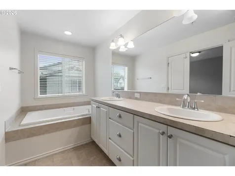 4858 NW Olivares Terrace Portland OR 97229