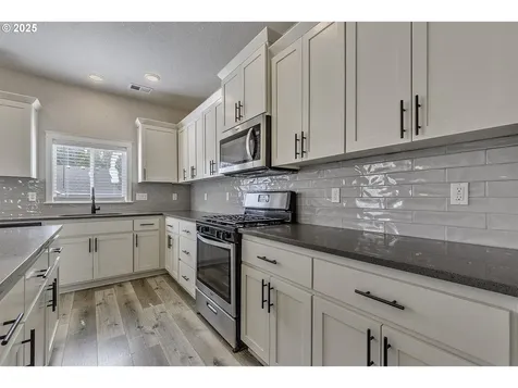1015 S Nectarine Street Cornelius OR 97113