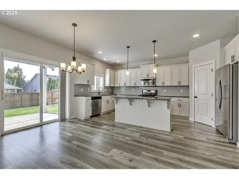 1015 S Nectarine Street Cornelius OR 97113