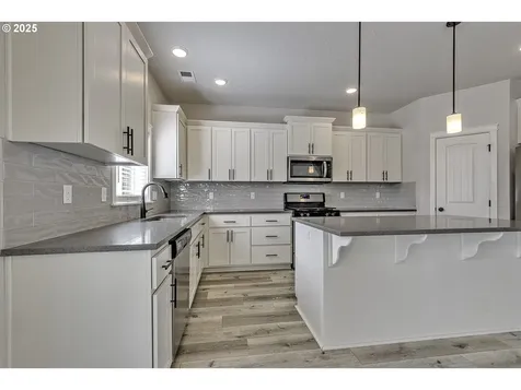 1015 S Nectarine Street Cornelius OR 97113