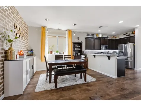 9225 N Boxwood Street Camas WA 98607
