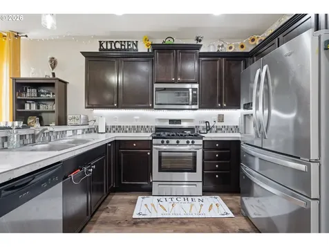 9225 N Boxwood Street Camas WA 98607