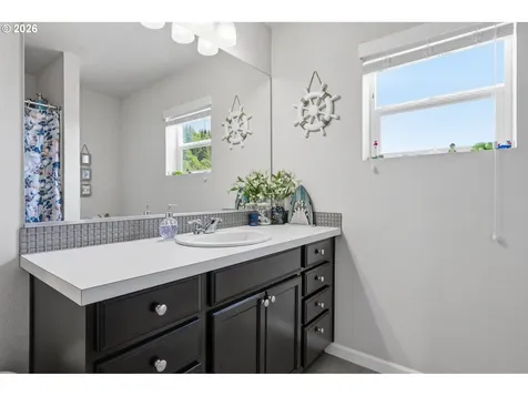 9225 N Boxwood Street Camas WA 98607