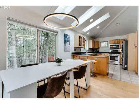 2736 Kismet Way Eugene OR 97405