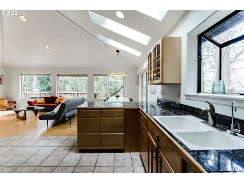 2736 Kismet Way Eugene OR 97405