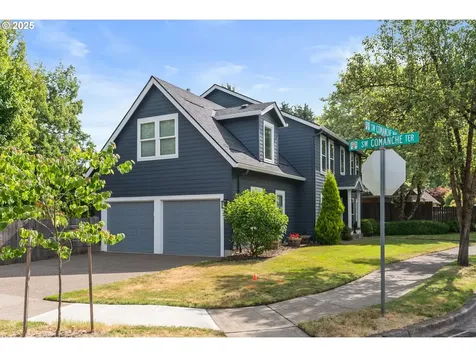 8775 SW Comanche Way Tualatin OR 97062