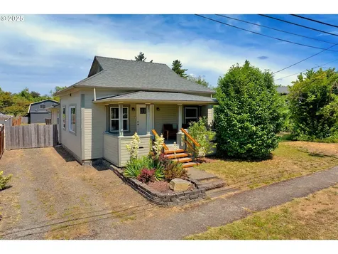 157 E Elmore Street Lebanon OR 97355