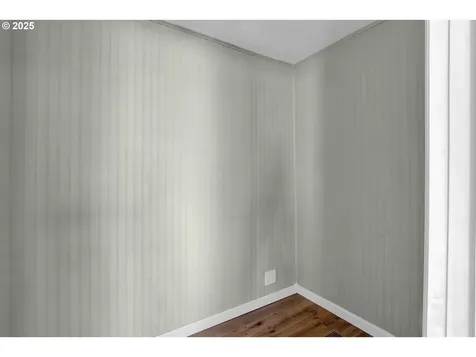 157 E Elmore Street Lebanon OR 97355