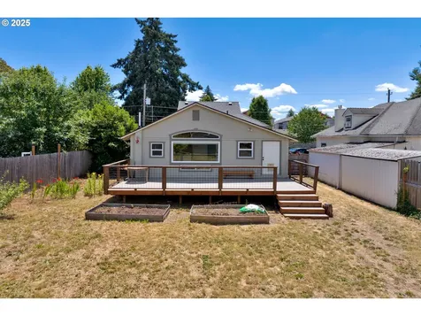 157 E Elmore Street Lebanon OR 97355