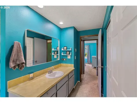 525 NW 83rd Street Vancouver WA 98665