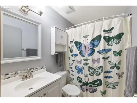 525 NW 83rd Street Vancouver WA 98665