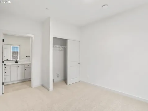 403 W 19th Street La Center WA 98629