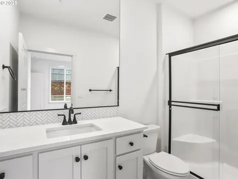403 W 19th Street La Center WA 98629