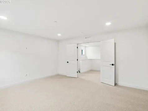 403 W 19th Street La Center WA 98629