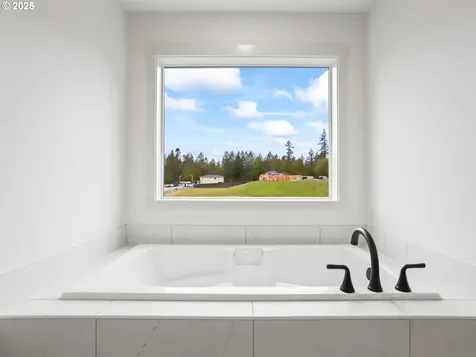 403 W 19th Street La Center WA 98629